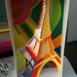 Maquette colorée de la tour Eiffel